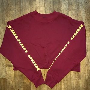FOREVER 21 Red Cropped Crewneck